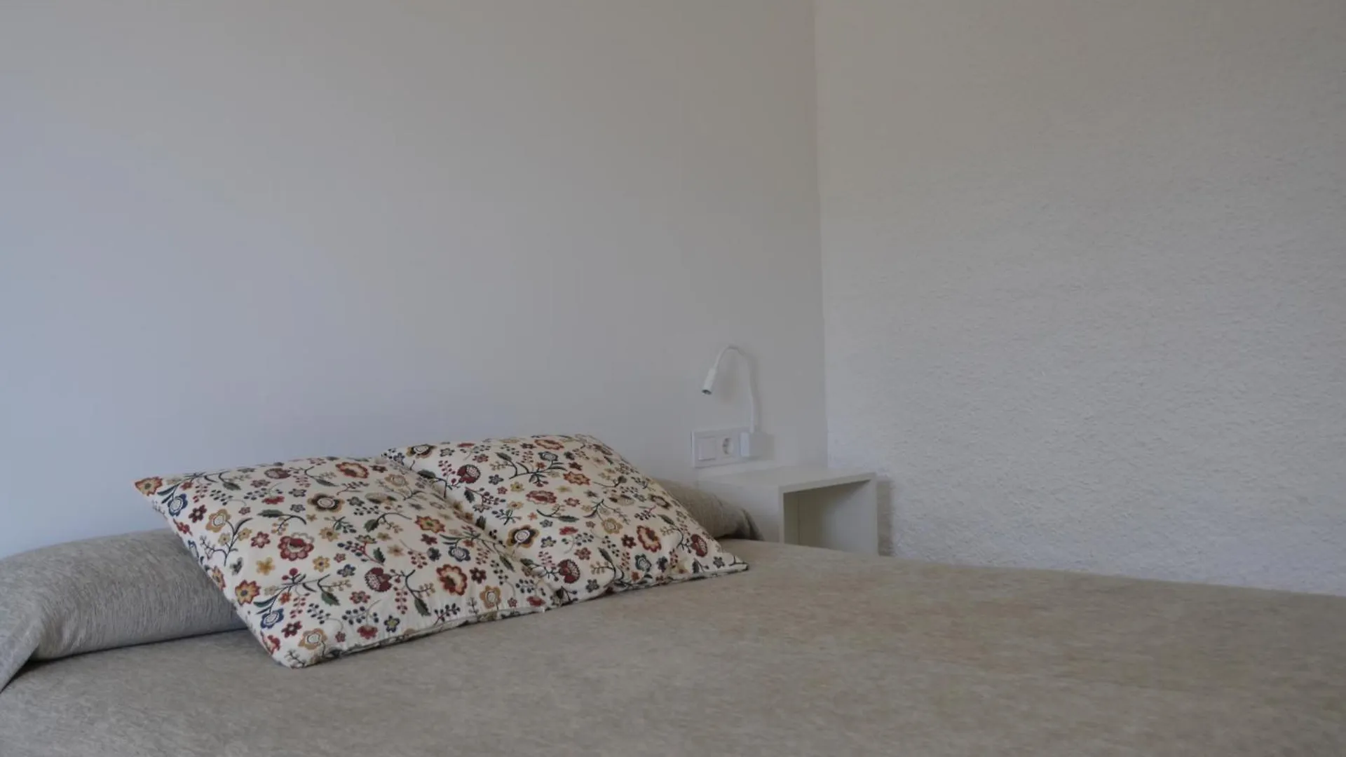 Hotel Misty Cadaques 2*,