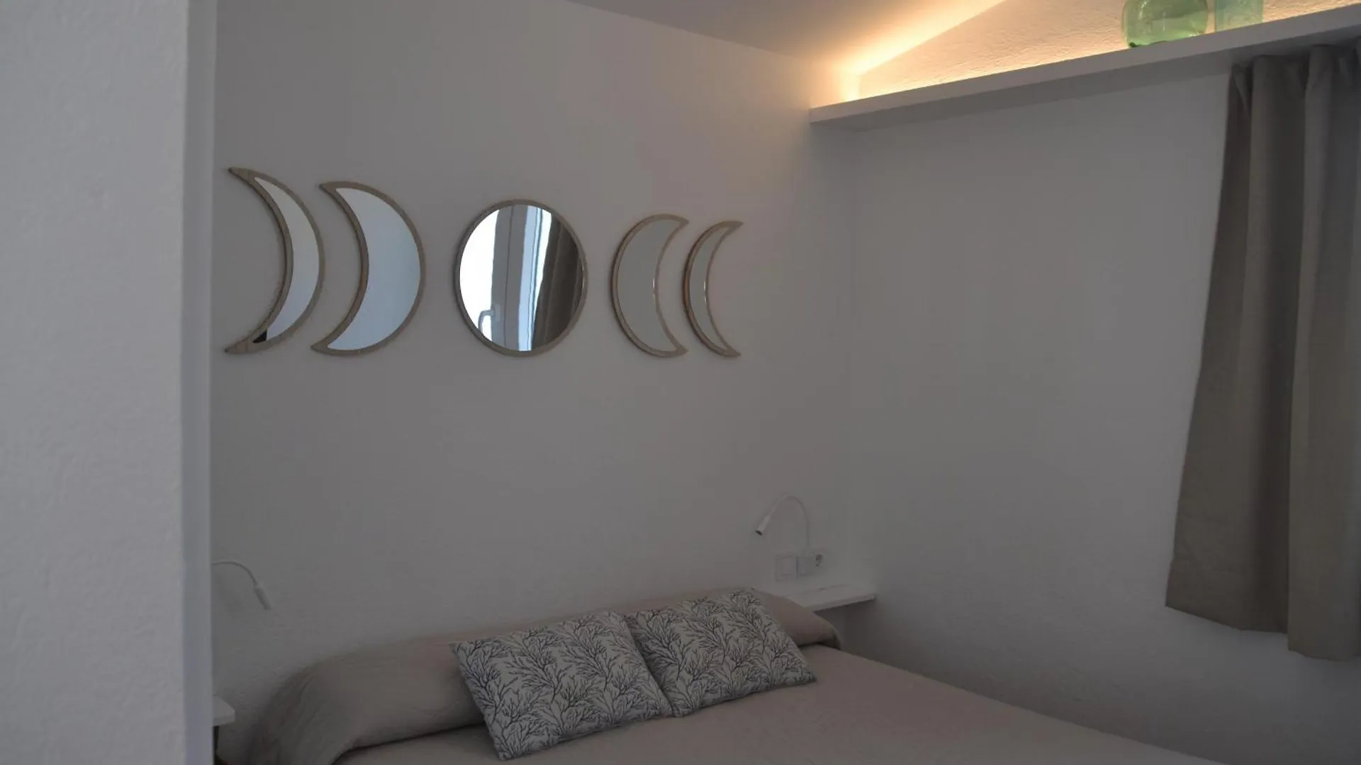 Hotel Misty Cadaqués 2*,  Spanien
